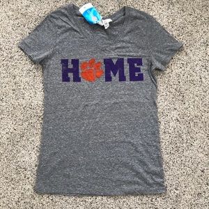 NWT Clemson v neck “home” tee - size small